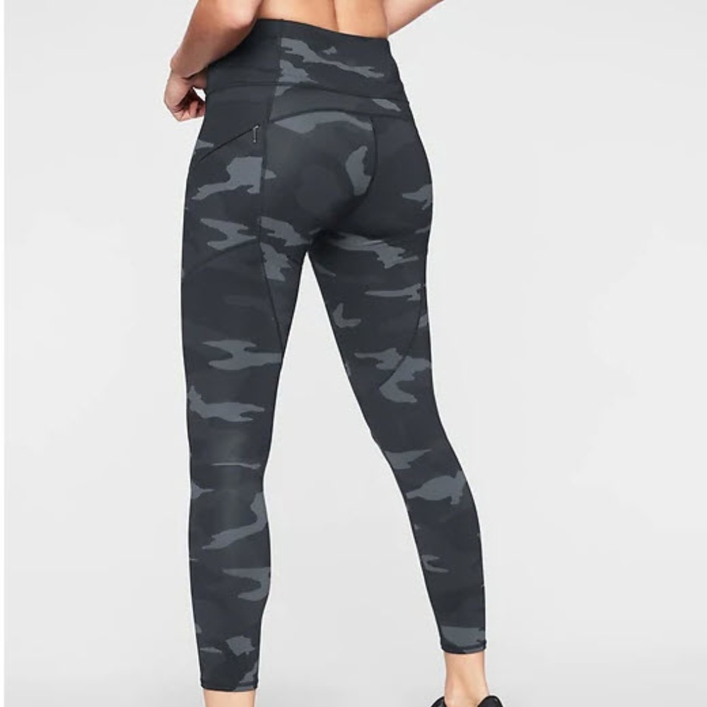 Athleta - Camo Contender 7/8 Tights